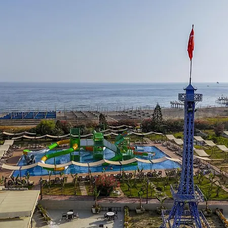 Hotel Grand Cortez Halal Family Konaklı